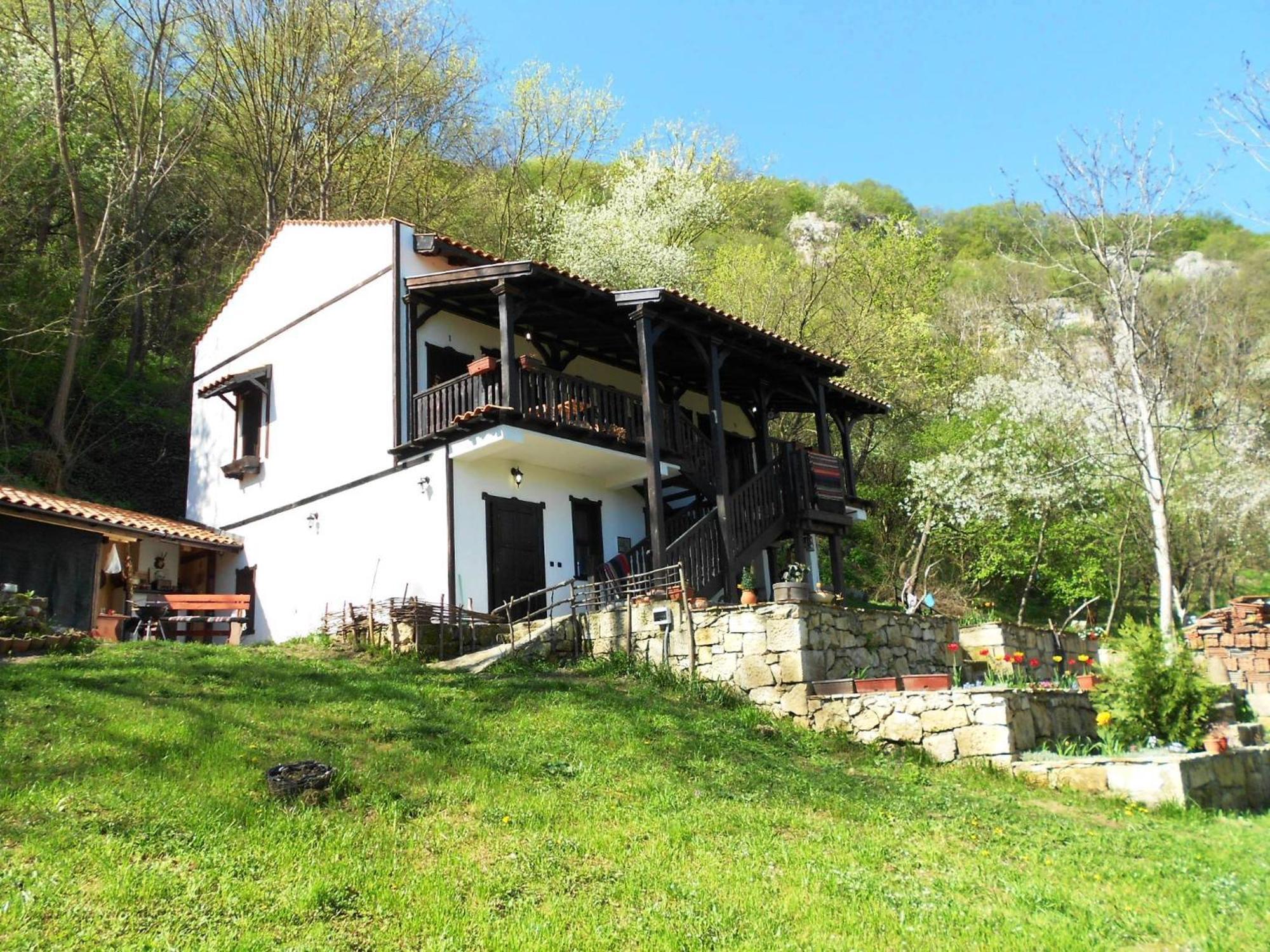 Milkovata Guest House Koshov Exteriör bild